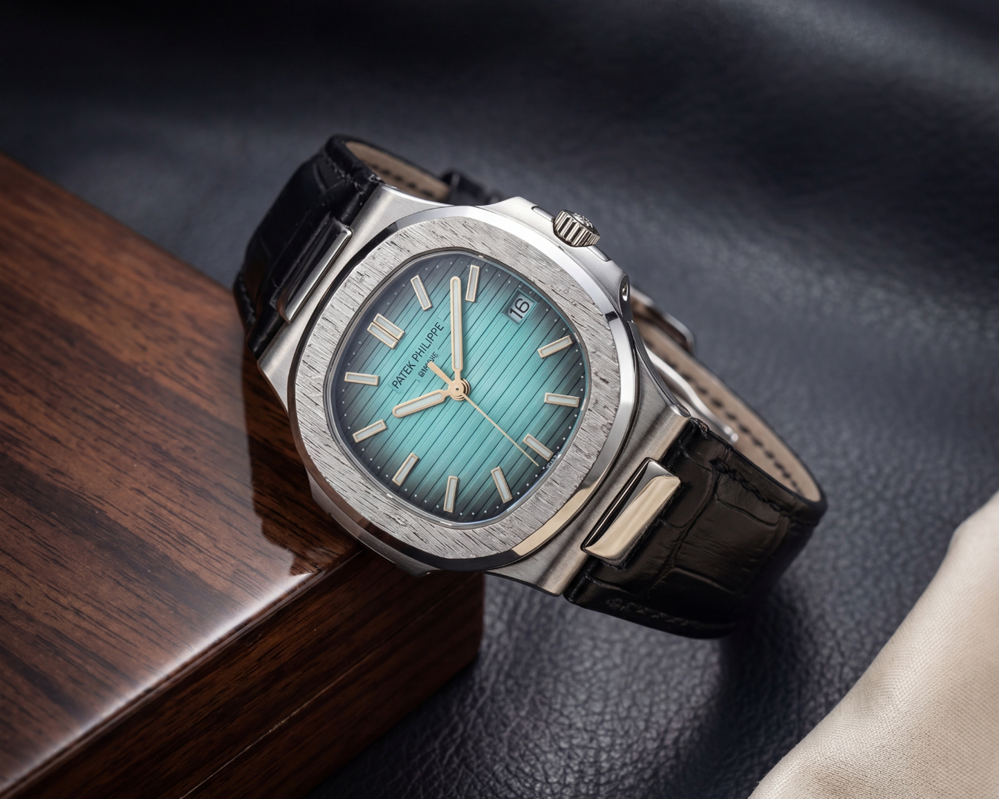 uxury Ice Blue Dial Stainless Steel Executive Watch