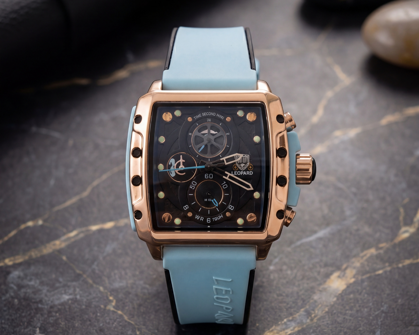 Leopard Men's Luxury Sport Watch – Rose Gold Square Case with Cyan Silicone Strap
