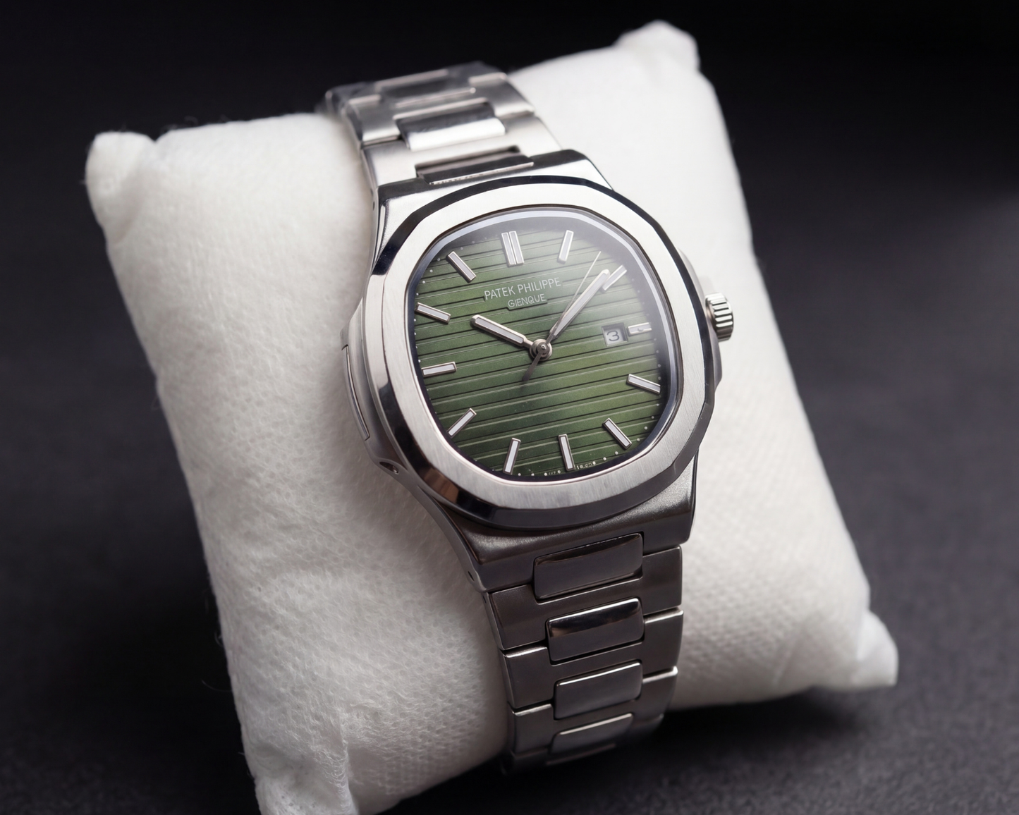 Patek Philippe Nautilus (Green Dial) Stainless Steel Watch