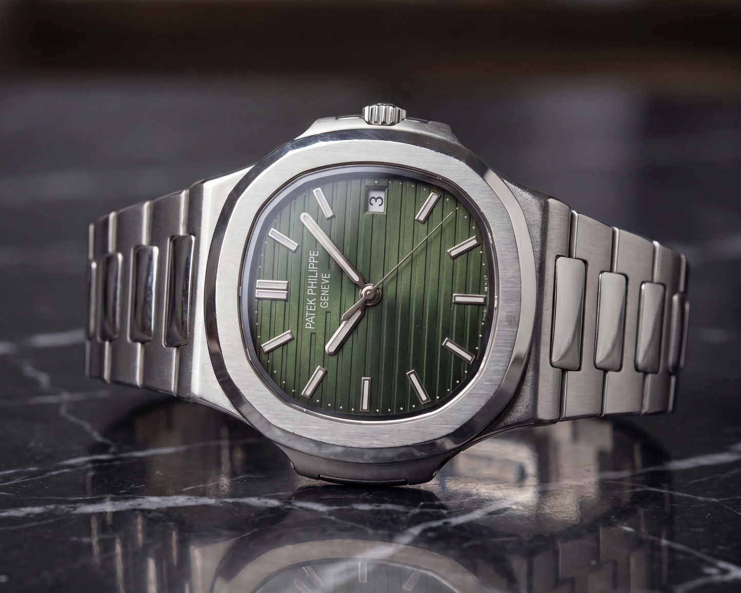 Patek Philippe Nautilus (Green Dial) Stainless Steel Watch